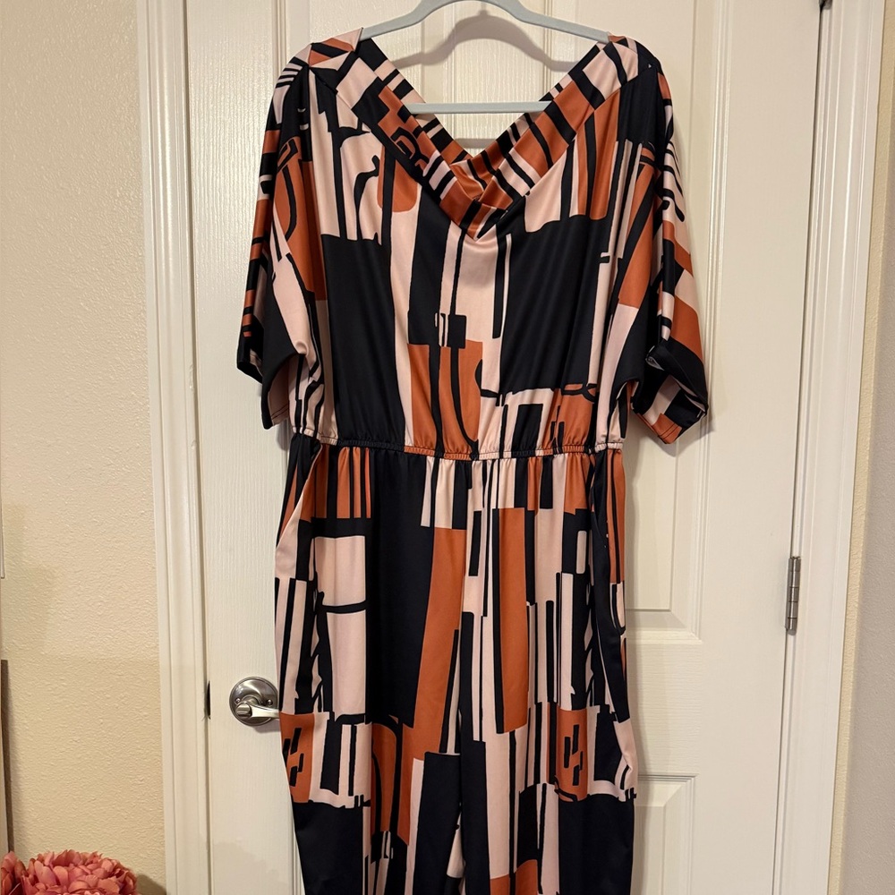 LovelyWholesale abstract patterned jumpsuit